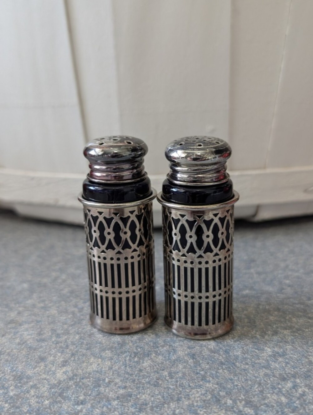 Vtg F.B. Rogers Silver Co. Japan Silverplate Cobalt Blue Glass Salt Pepper Shake